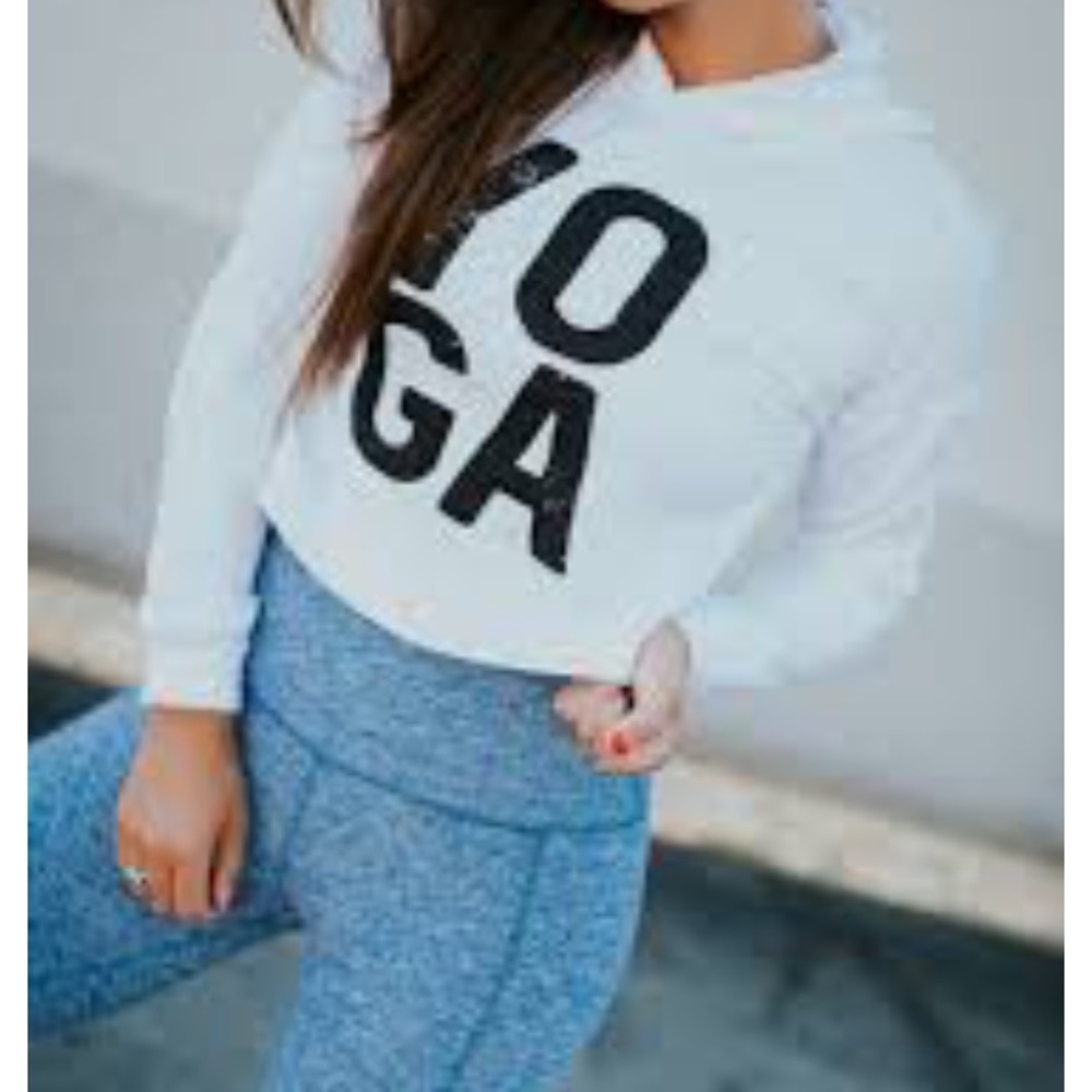 alo yoga // screenprint hoodie